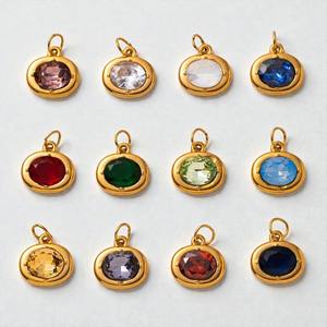 Colgante de Plata de Ley 925 Bañada en Oro con Amatista Ovalada de 6x8mm, Piedra de Nacimiento, con Engaste de Bisel - Joyería al por Mayor - Product Image 2