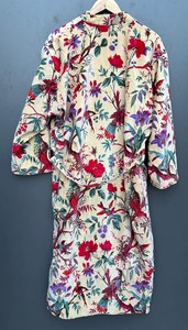 เสื้อแจ็คเก็ตกันน้ำสำหรับฤดูหนาวแบบยูนิเซ็กซ์ขายดี ลายพิมพ์นกแบบกลับด้านได้ ผ้ากำมะหยี่ แขนยาว ฟรีไซส์ ปิดด้วยเข็มขัดผ้าฝ้าย - Product Image 5
