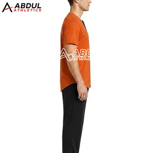 Maillot de baseball pour homme, tissu léger et durable, idéal pour les entraînements et les matchs, avec un matériau respirant et un design élégant - Product Image 5