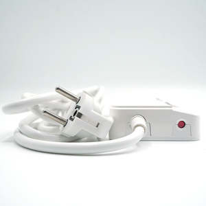 Regleta de Enchufes con Cable de Extensión de 2m, Personalizable al por Mayor, para Hogar y Oficina, con 1 Puerto USB-C y 2 Puertos USB-A, 10A - Product Image 2