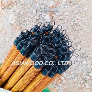 Palo de escoba de madera de Vietnam para limpiar el hogar palo limpieza PVC artículos para el hogar cabeza de fregona que hace la máquina productos de limpieza - Product Image 1