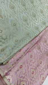 Tissu Jacquard en Soie Brocart de Banarasi, Motif Floral Zari Tissé, Tissu Léger de Créateur pour Robe, Sari, Dupatta, Vêtements - Product Image 3