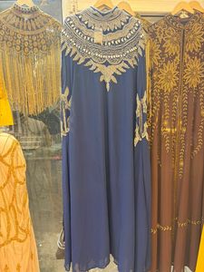 Abaya élégante et modeste en polyester coupe ajustée pour femme, brodée à la main avec des sequins, pour soirée et fête, collection 2026 Designs Eid Dubaï - Product Image 1