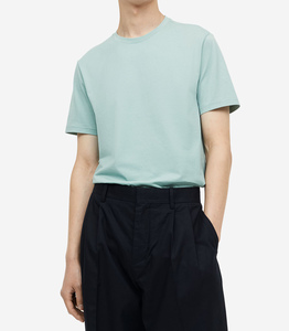 Camiseta deportiva lisa de manga corta con cuello redondo, corte ajustado para hombre, precio al por mayor, hecha a medida, para gimnasio. - Product Image 2