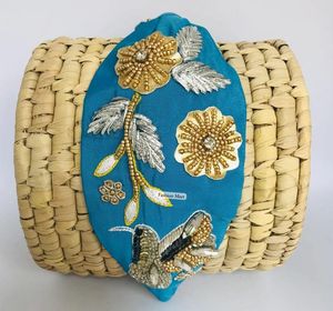 Serre-têtes faits main en gros pour femmes, ornés de sequins et de perles, accessoires de cheveux de créateur, fournisseur - Product Image 4