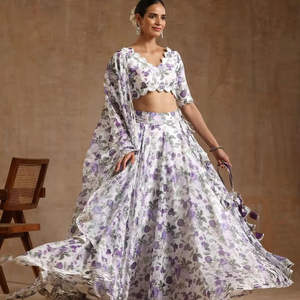 Lehenga Choli à imprimé floral blanc avec motif de fleurs violettes et dupatta |   Tenue Traditionnelle Ethnique Festive pour Mariage et Soirée - Product Image 1