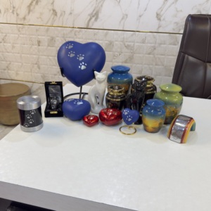Urnes funéraires personnalisées de haute qualité pour animaux de compagnie, tels que chiens et chats, pour la cendre funéraire. - Product Image 5