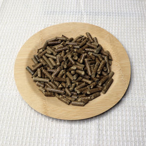 Granulés de bois de pin durables de qualité supérieure, faible teneur en cendres (0,5 %), haute énergie calorifique pour le chauffage domestique, les chaudières et l'industrie - Product Image 4