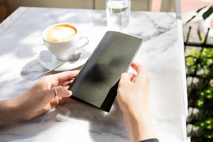 Carpeta Moderna de Cuero Genuino para Facturas, Presentador de Comandas para Restaurantes, Logotipo Personalizado, Elegante Porta Recibos para Camareros LBH-0058 - Product Image 4