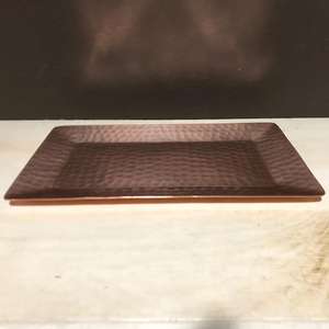 Nouvelle Assiette de Présentation Écologique en Cuivre Brillant, Martelée, Élégante, Compatible Lave-Vaisselle, Finition Laquée - Product Image 4