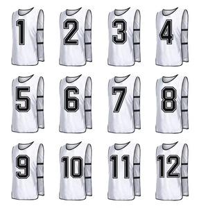 Gilet d'entraînement de football personnalisé sublimé unisexe adulte en polyester à séchage rapide sans manches col rond avec numéro et logo imprimés à l'avant - Product Image 2