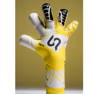ถุงมือผู้รักษาประตู OEM ผลิตในปากีสถาน ระบายอากาศได้ดี ถุงมือฟุตบอลผู้รักษาประตู รุ่นล่าสุด พร้อม Ako - Product Image 1