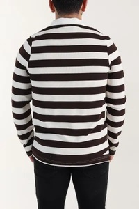 เสื้อสเวตเชิ้ตแขนยาวคอกลมสำหรับผู้ชาย สีดำและสีเทาล้วน ระบายอากาศได้ดี สไตล์สตรีทแวร์ ผ้าฟลีซ พร้อมโลโก้ OEM - Product Image 3