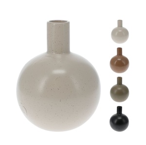 Vase sphérique en argile mouchetée style bohème, finition mate, tons terreux, petit vase à col étroit, style moderne farmhouse, vase rond en métal décoratif pour la décoration - Product Image 1