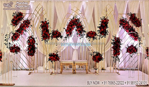 Elegante escenario temático al aire libre con paneles de puerta de marco de puerta de metal de lujo con palos de vela paneles de puerta de decoración de boda - Product Image 6
