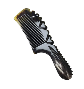 Peine de Cuerno de Búfalo de Tamaño Mediano, Peines de Cuerno de Buey con Forma de Corazón, Artesanía Natural, Estructura de Dientes Finos, Peine para el Cabello, Producto Más Vendido - Product Image 1