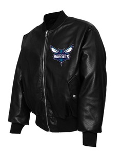 Chaqueta Bomber Reversible de Cuero Charlotte Hornets X Collage - Ropa Urbana Ecológica y Resistente al Viento - Product Image 3
