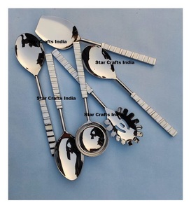 Juego de Servidores de Ensalada Profesionales Forjados Ecológicos con Mango Martillado Estilo Americano Aptos para Lavavajillas Personalizables para Restaurantes y Hogares - Product Image 4