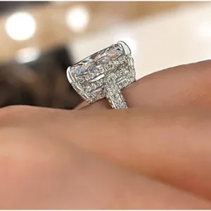 Bague de mariage vintage IGI Lab Grown, diamant taille coussin 6 carats, or blanc 14K plaqué rhodium, E F VVS2 - Product Image 4