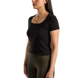 T-shirt personnalisé pour femme, noir, coupe ajustée, manches courtes, col rond, extensible, pour la gym, le fitness, le yoga, respirant, doux, vêtements de sport - Product Image 5