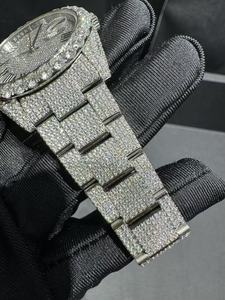 Reloj de Diamantes Moissanite de Diseño de la Mejor Calidad, Reloj de Cuarzo de Acero Inoxidable para Uso en la Oficina, Disponible a Precio de Exportación - Product Image 2