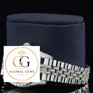 Reloj de Diamantes Mossiante de Lujo y Calidad Premium, Completamente Cubierto de Diamantes, con Acero Inoxidable, para Fiestas y Eventos, Disponible para la Venta - Product Image 4