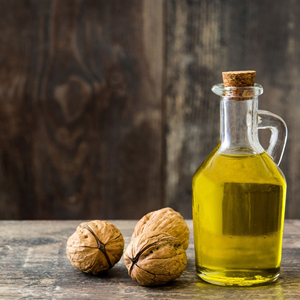 Best Prices Walnut <b>Oil</b> with Pure Naturally Made Bulk Quantity Cold Pressed Walnut <b>Oil</b> <b>For</b> Sale - Product Image 1