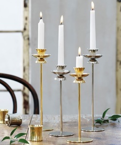 Fabricante Confiable de Centros de Mesa Navideños de Aluminio y Madera, Ofrece un Diseño de Lujo para la Mesa de Recepción de Diciembre - Product Image 1