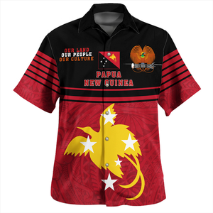 Camisa hawaiana con estampado de la bandera de Papúa Nueva Guinea, color negro y rojo, para hombre, manga corta, con botones, para vacaciones de verano - Product Image 1