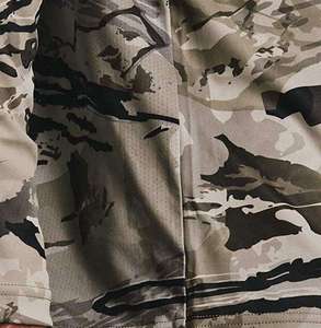 Camiseta de Pesca y Caza de Lona Ligera con Protección UV, Estampado Floral, Manga Corta, Unisex, Venta al Por Mayor - Product Image 6