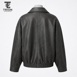 Chaqueta de cuero para mujer de alta calidad que ofrece un uso cómodo, rendimiento duradero y un estilo moderno para tendencias versátiles. - Product Image 5