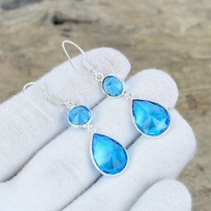 Boucles d'oreilles pendantes élégantes et luxueuses en topaze bleue, en argent sterling 925, faites à la main, certifiées pour fêtes et anniversaires - Product Image 1