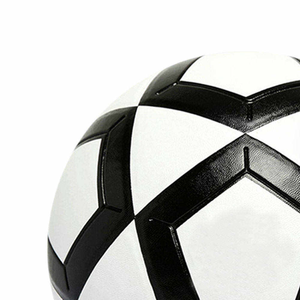 Balón de Fútbol Clásico Blanco y Negro CORE FIELD, Cosido a Mano, Cuero Genuino, Duradero y Ecológico, para Entrenamiento en Interiores y Exteriores - Product Image 4