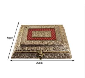 Royal Gold Embossed Wood Jewelry <b>Keepsake</b> <b>Box</b> - Product Image 3