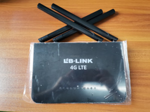 Routeur 4G LTE BL-CPE450M CPE Pro 300 Mbps, carte SIM, Plug and Play, WiFi, 32 appareils - Product Image 2