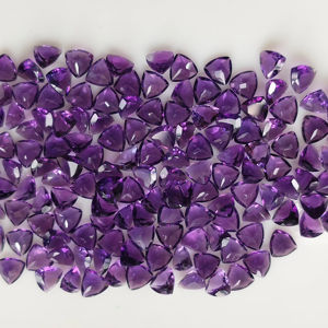 Ametista Africana Natural de 5MM, Corte Trillón, Gema Suelta de la Mejor Calidad, Gemas Rojas de Montaña, Calibradas en Púrpura para Joyería - Product Image 4