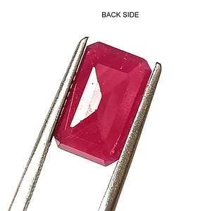พลอยทับทิมแอฟริกันธรรมชาติ 3.95 กะรัต ทรงเหลี่ยมมรกต - Product Image 5