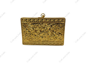 Pochette indienne artisanale en laiton et nacre avec détails en pierres de cristal diagonales, accessoire de soirée de luxe. - Product Image 3