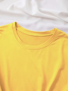 T-shirt décontracté pour homme à manches courtes jaune avec imprimé ours de dessin animé « I Don't Care », col rond, coupe classique, personnalisable - Product Image 2