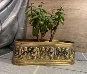 Jardinière de style farmhouse en aluminium laqué laiton, taille personnalisée, pour projets d'aménagement paysager commercial, durable et résistante à la rouille - Product Image 6