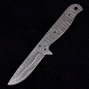 Lame vierge en acier Damas faite à la main pour projets de poignées personnalisées, bricolage et utilisation en atelier artisanal - Product Image 4