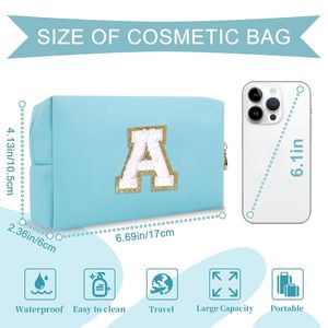 Borsa per il Trucco Personalizzata Blu con Cerniera, Graziosa Pochette da Viaggio in PU Chenille con Iniziale A-Z, Astuccio Cosmetico con Patch Iniziale - Product Image 4