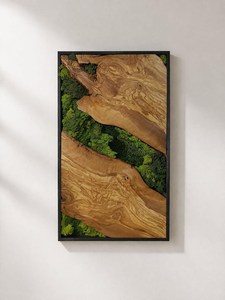 Arte de pared de musgo Evergreen, decoración de madera, escultura inspirada en la naturaleza, panel de arte forestal, acento botánico, decoración interior de lujo - Product Image 1
