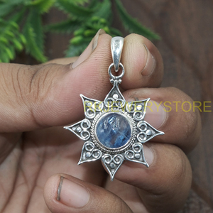 Colgante de Flor de Sol Hecho a Mano en Plata de Ley 925 con Cianita Azul, Joyería Étnica Vintage Boho, Diseño Único, Regalo para Ella, Unisex, para Él - Product Image 4