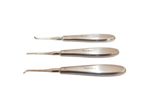 ชุดเครื่องมือถอนฟัน Warwick James 3 ชิ้น ประกอบด้วย ด้ามขวา ด้ามซ้าย และด้ามตรง สำหรับการถอนรากฟัน เครื่องมือผ่าตัดถอนฟัน - Product Image 1