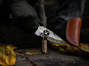 Custom Handmade Hunting Skinner <b>Knife</b> with Drop Point Blade Straight Edge in Damascus Steel Wood+<b>Bone</b> <b>Handle</b> Leather Sheath - Product Image 3
