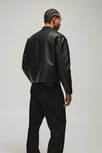Chaqueta Utilitaria de Cuero Genuino para Hombre RAO CRAFT EXPORTS, Cuello Mao, Cremallera Oculta, Bolsillos Extra Grandes en el Pecho, Resistente al Viento, para Invierno - Product Image 3