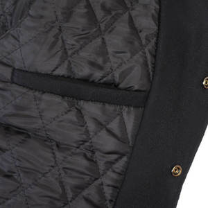 Veste d'hiver chaude pour homme fabriquée au Pakistan, en laine, style varsity, parka matelassée, patchwork, imperméable, écologique - Product Image 6