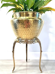 Contemporary Eco-Friendly Iron Powder Coated <b>Tall</b> Planter <b>Pots</b> Wholesale for Patio Balcony Garden - Product Image 1