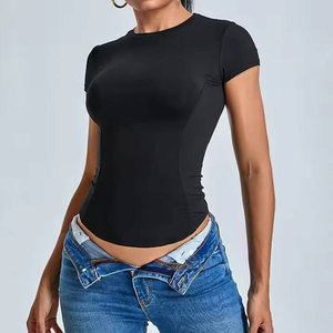 T-shirt de sport compressif pour femme, coupe ajustée, col rond, écologique, respirant, extensible dans quatre directions, antibactérien - Product Image 3